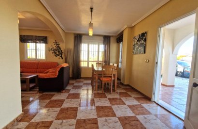 Resale - Casa Tipo Dúplex - Orihuela Costa - Montezenia