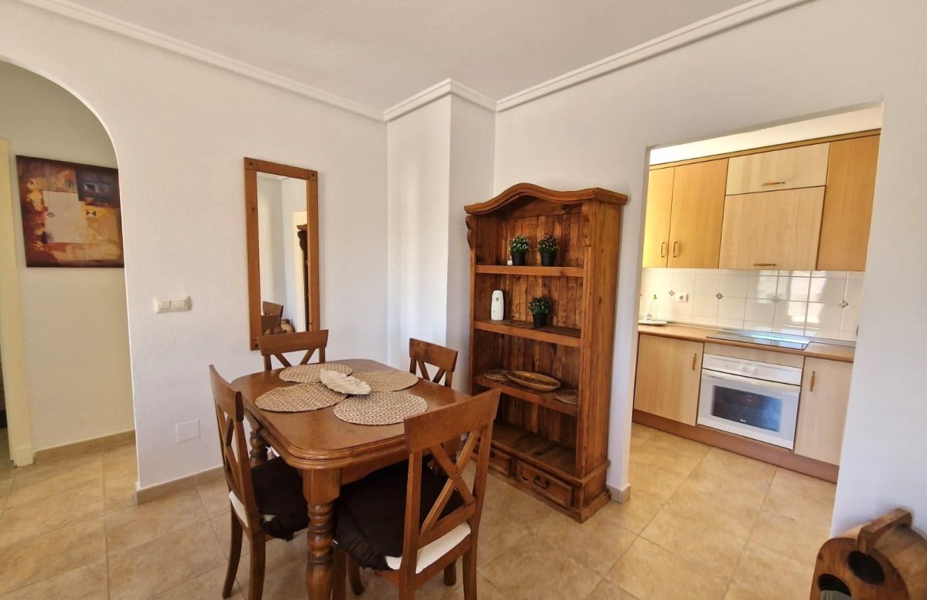 Resale - Bungalow Planta Alta - Torrevieja - Aguas nuevas 1