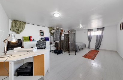 Resale - Chalet - Torrevieja - La siesta