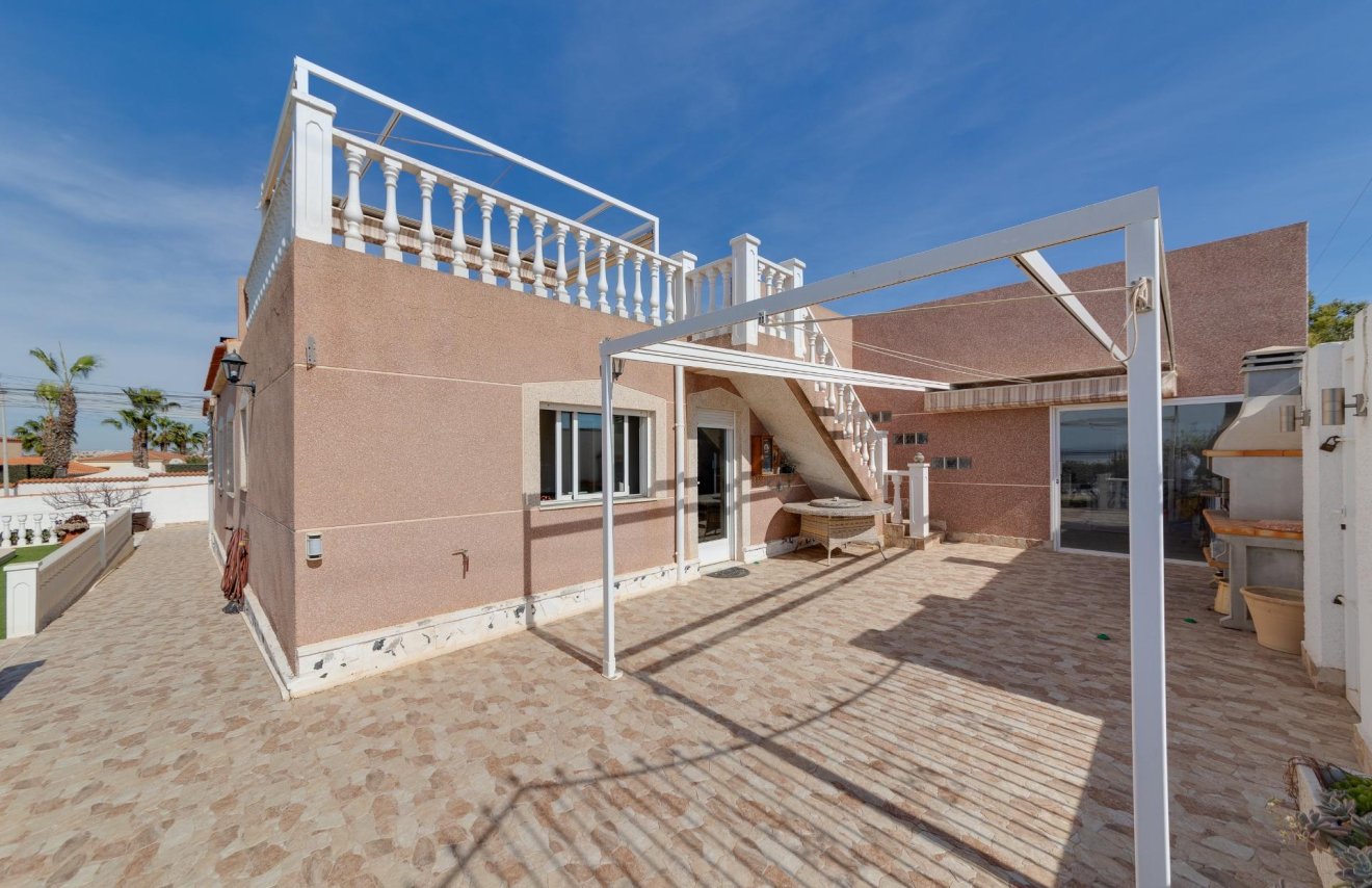 Resale - Chalet - Torrevieja - La siesta