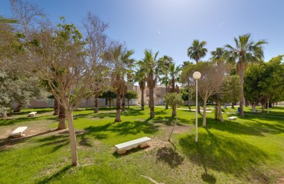 Resale - Townhouse - Torrevieja - Aguas nuevas 2