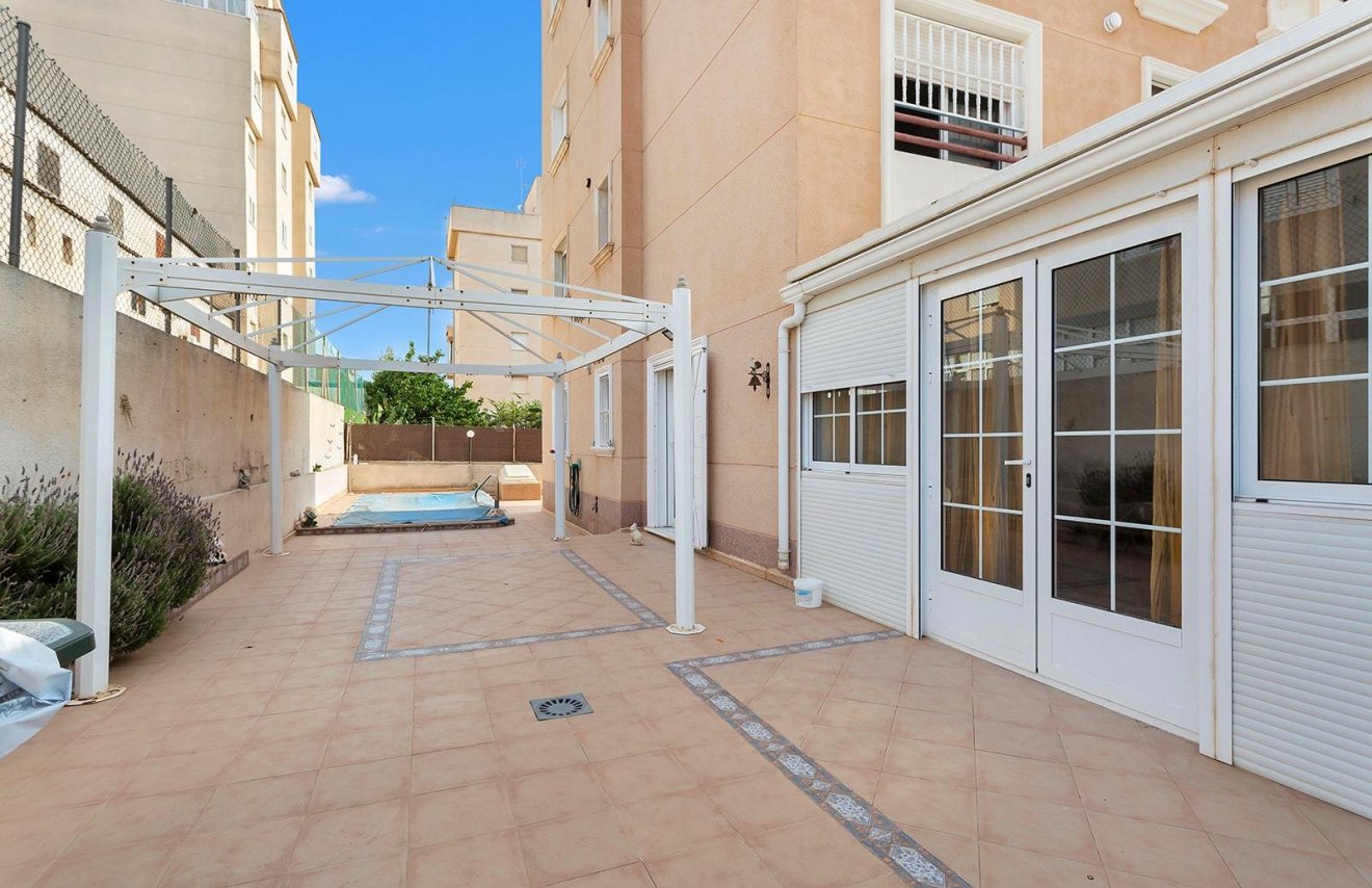 Reventa - Planta baja - Torrevieja - Nueva Torrevieja