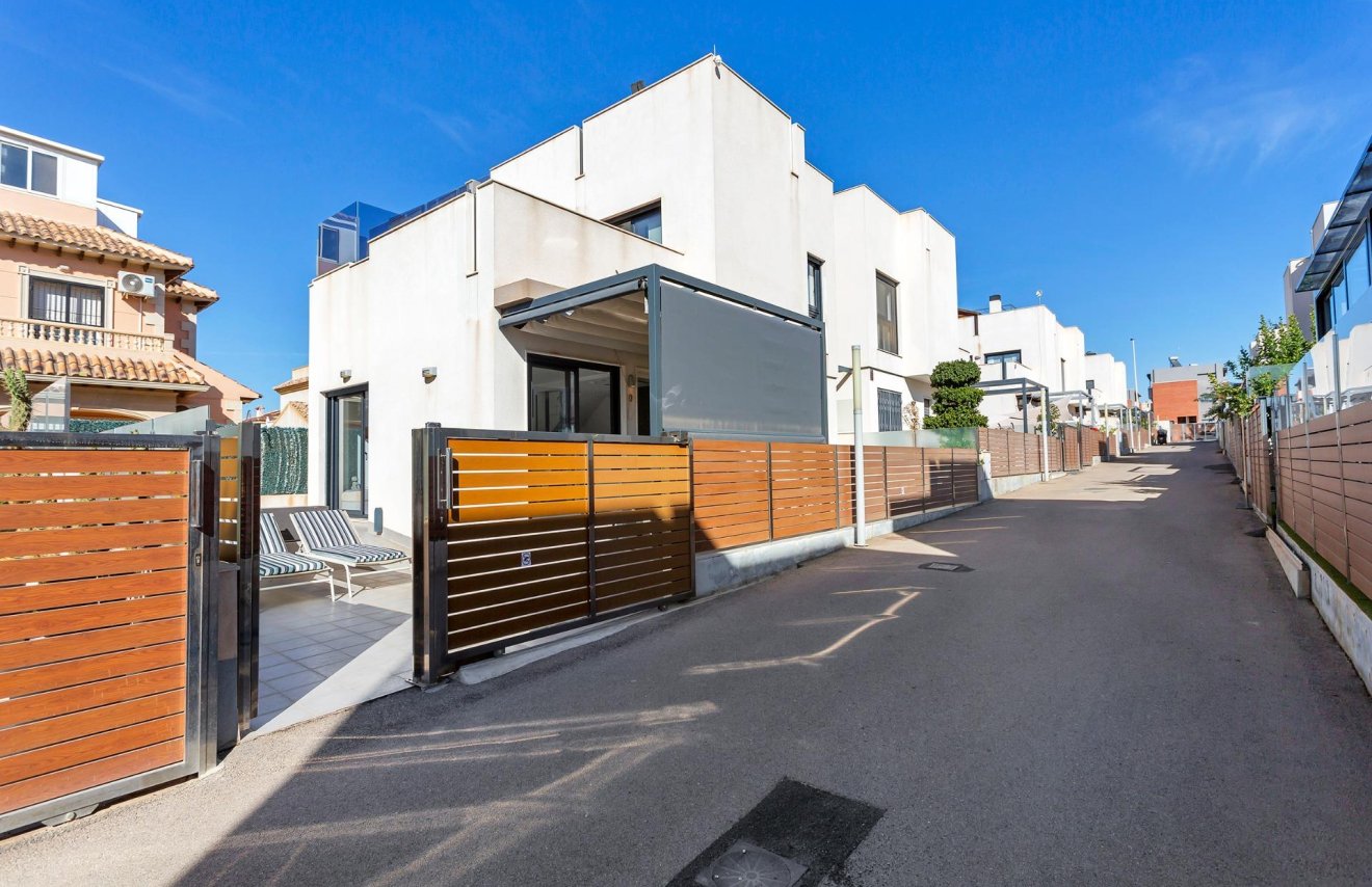 Reventa - Villa - Torrevieja - Sector 25