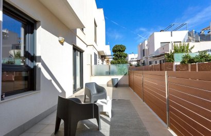 Resale - Villa - Torrevieja - Sector 25