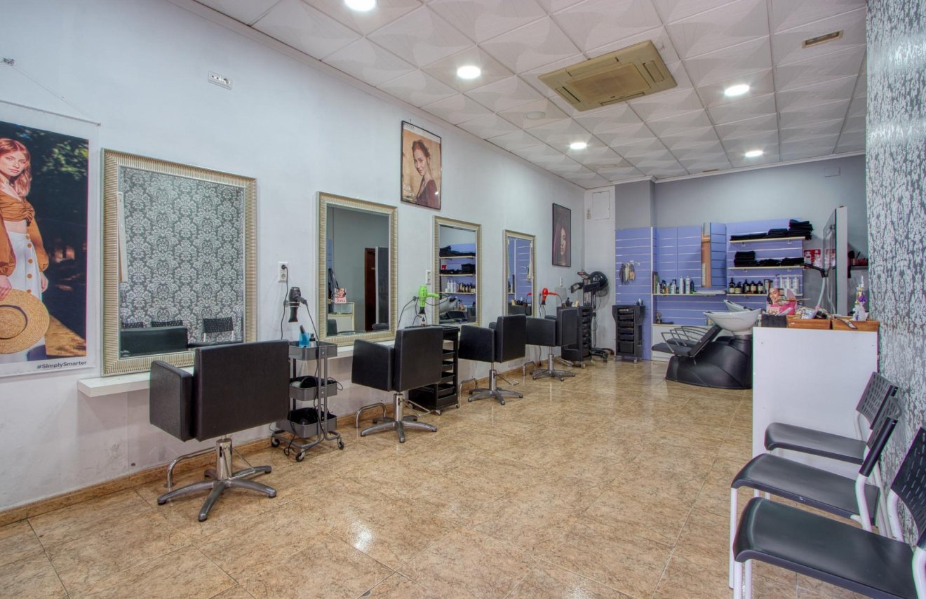 Resale - Local comercial - Torrevieja - La Mata