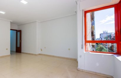 Resale - Piso - Orihuela - Zona Centro