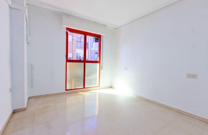 Resale - Piso - Orihuela - Zona Centro