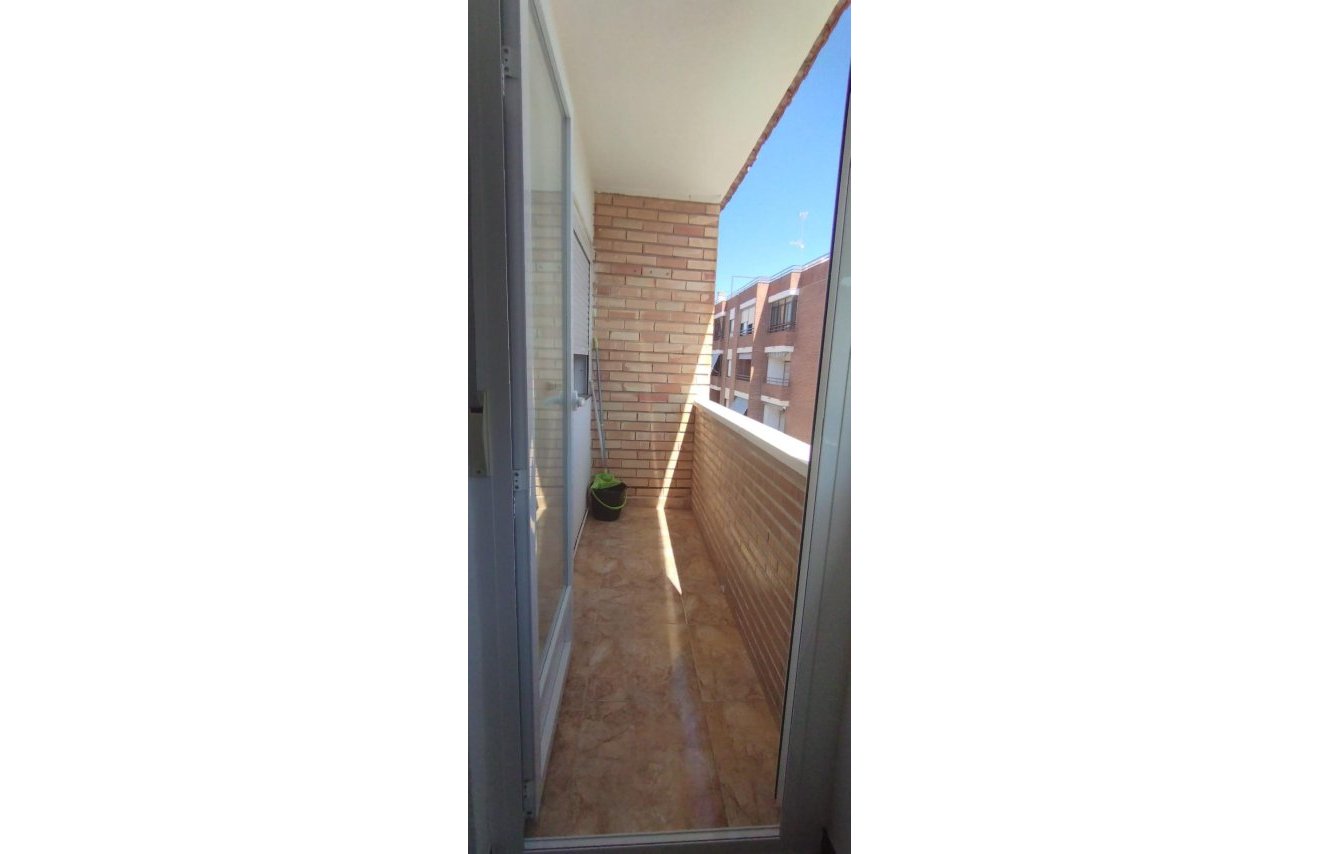 Resale - Apartamento - Torrevieja - Centro