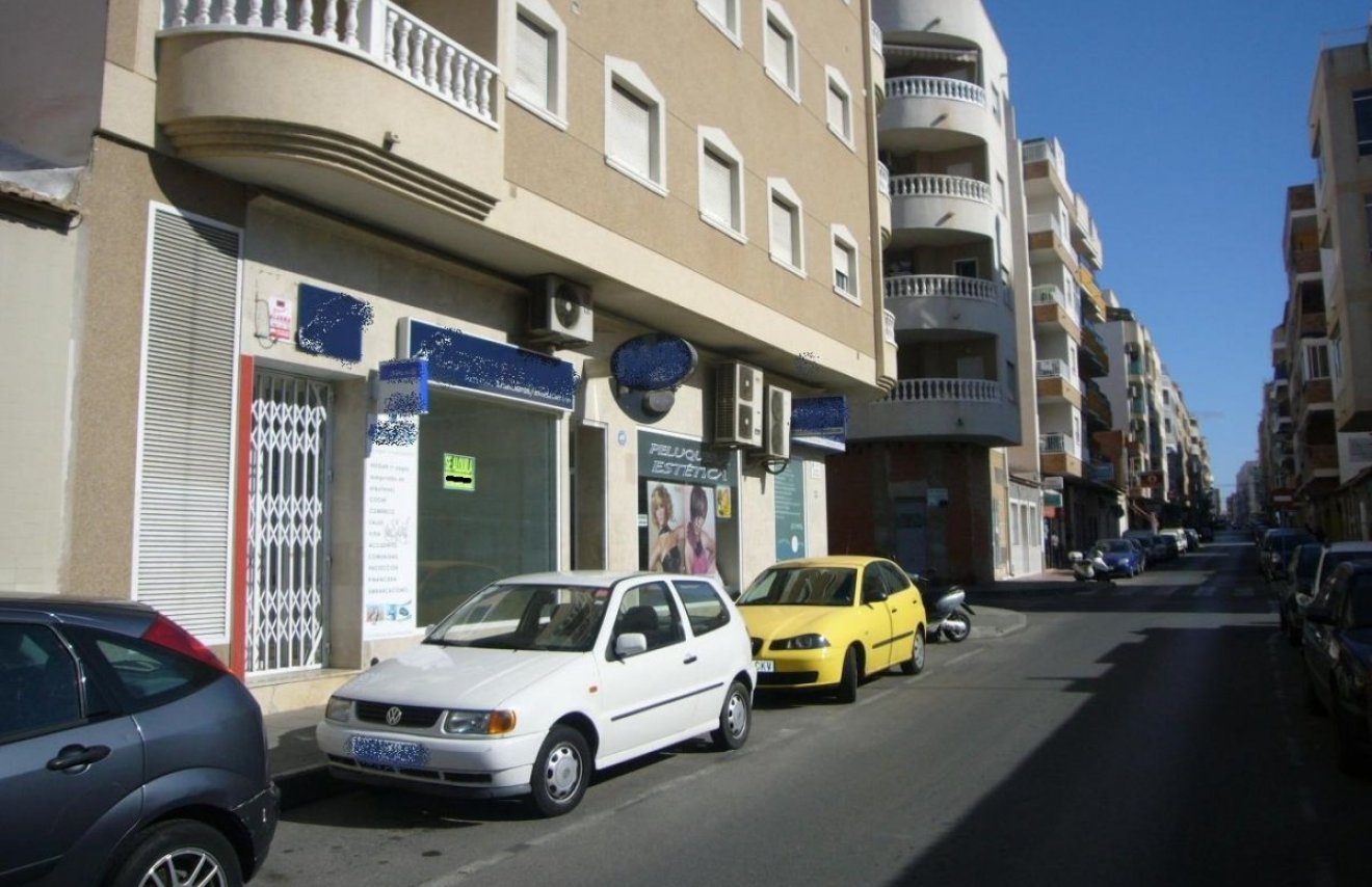 Resale - Local comercial - Torrevieja - Centro