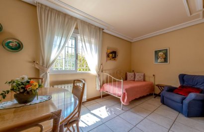 Resale - Villa de Lujo - Torrevieja - Torre la mata