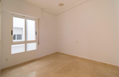 Revente - Apartamento - Torrevieja - Paseo maritimo