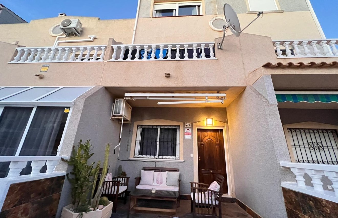 Resale - Townhouse - Orihuela Costa - Playa Flamenca