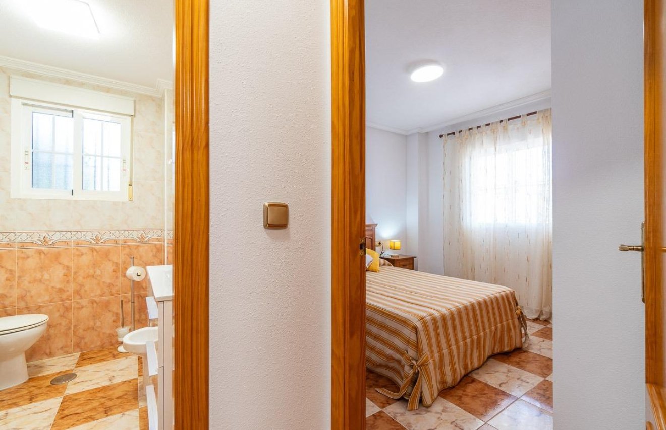 Revente - Apartamento - Orihuela Costa - Montezenia