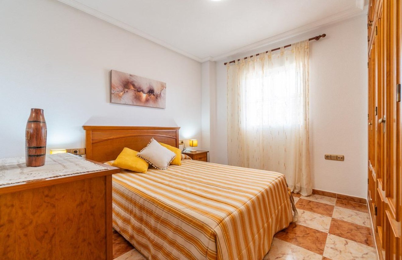 Reventa - Apartamento - Orihuela Costa - Montezenia