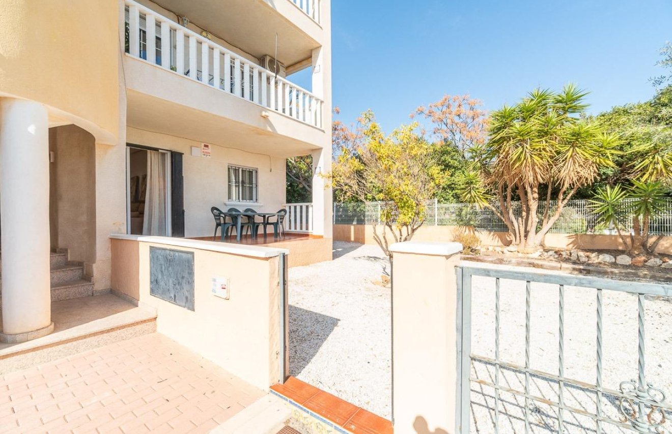 Resale - Apartamento - Orihuela Costa - Montezenia