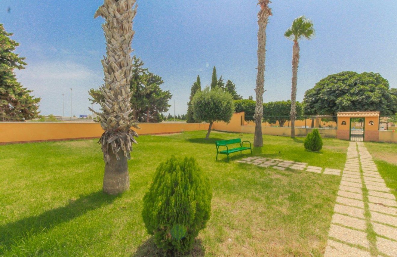 Resale - Townhouse - Torrevieja - Carrefour