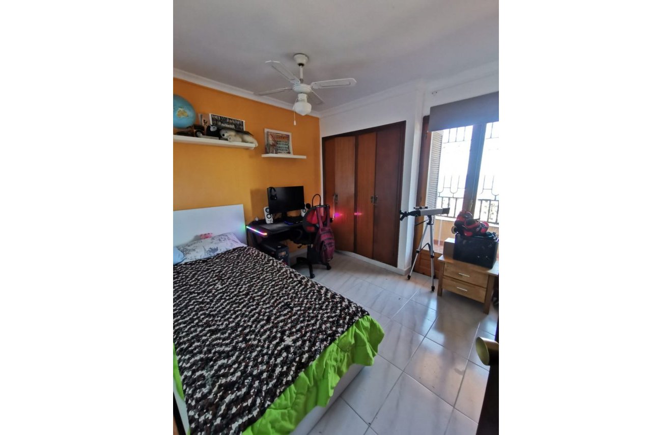 Resale - Apartamento - Torrevieja - Torre del moro