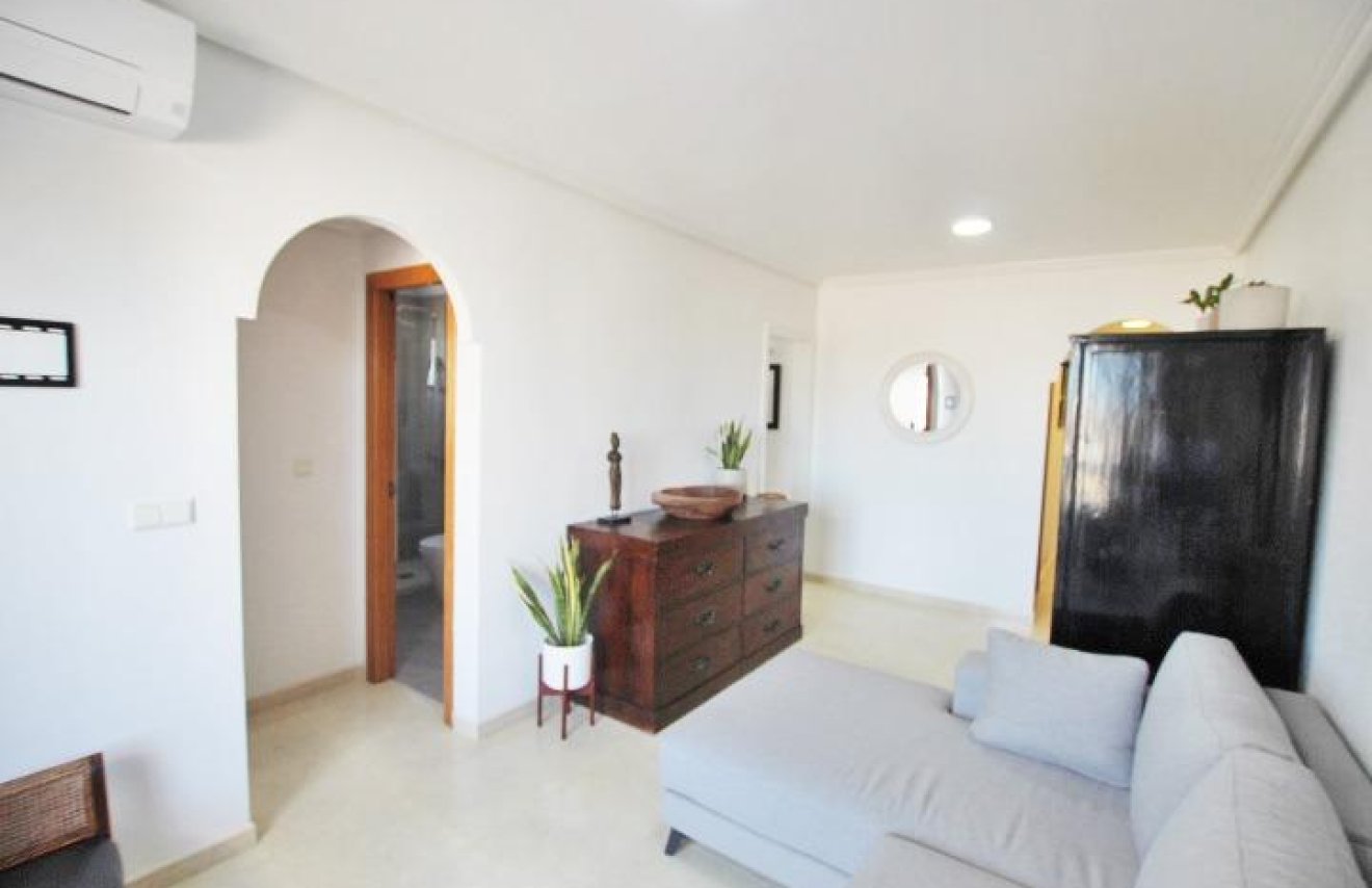 Resale - Apartamento - Guardamar del Segura - puerto deportivo