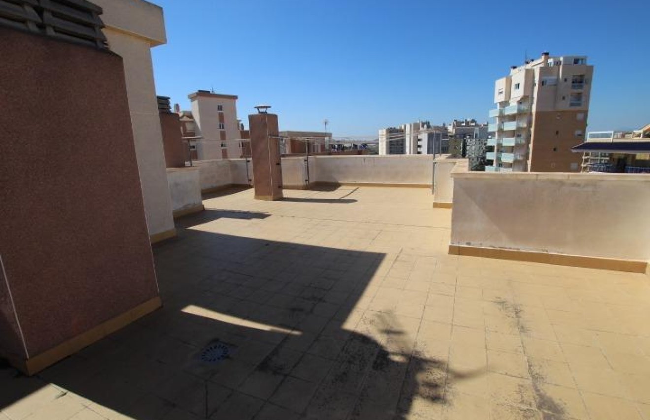 Resale - Apartamento - Guardamar del Segura - puerto deportivo