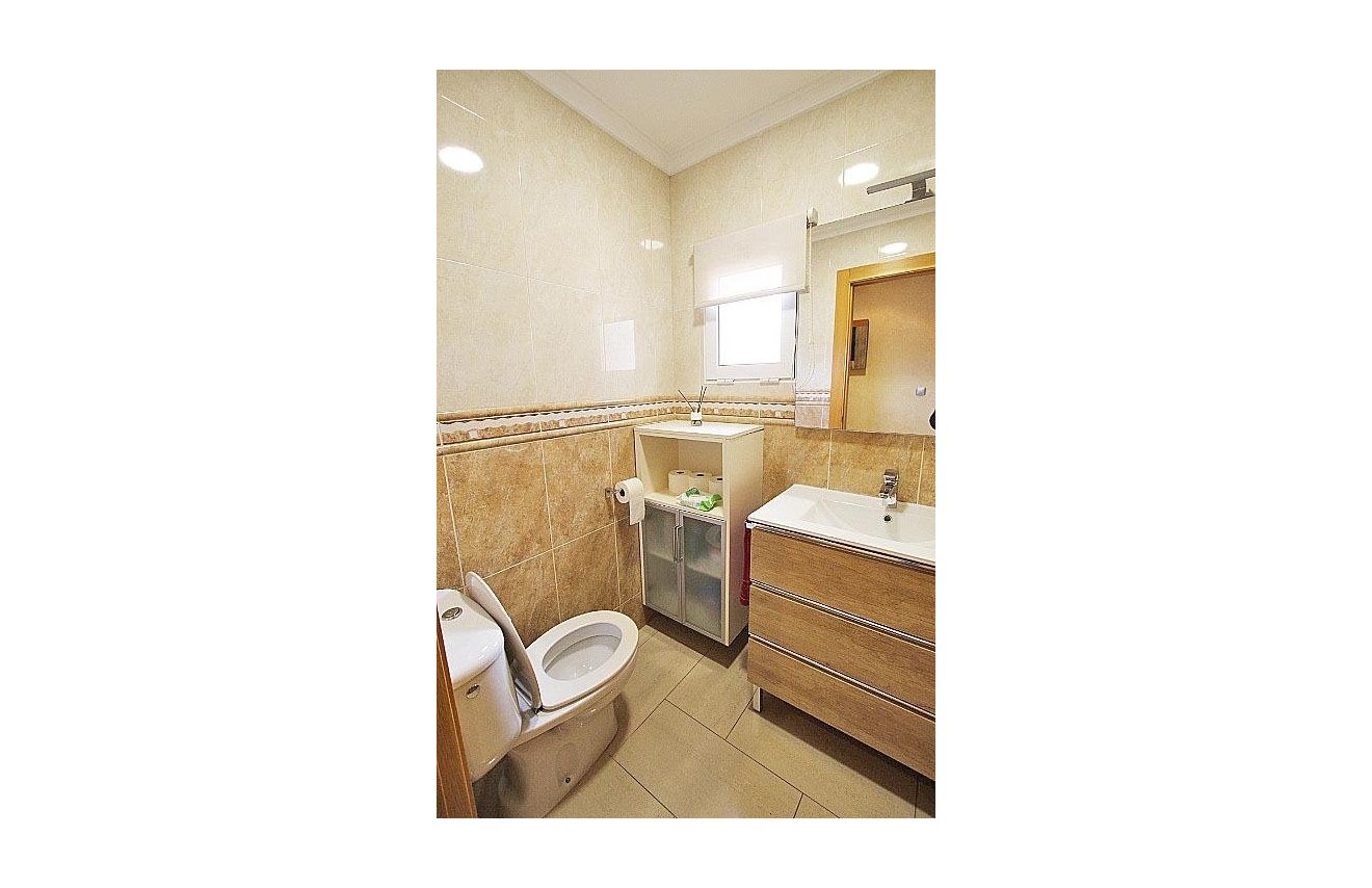 Resale - Apartamento - Torrevieja - Centro