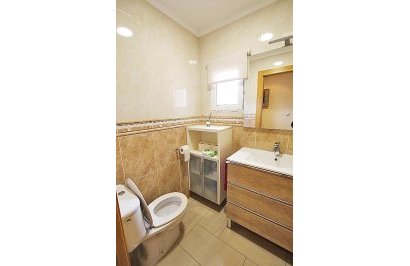 Resale - Apartamento - Torrevieja - Centro