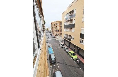 Resale - Apartamento - Torrevieja - Centro