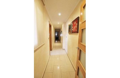 Resale - Apartamento - Torrevieja - Centro