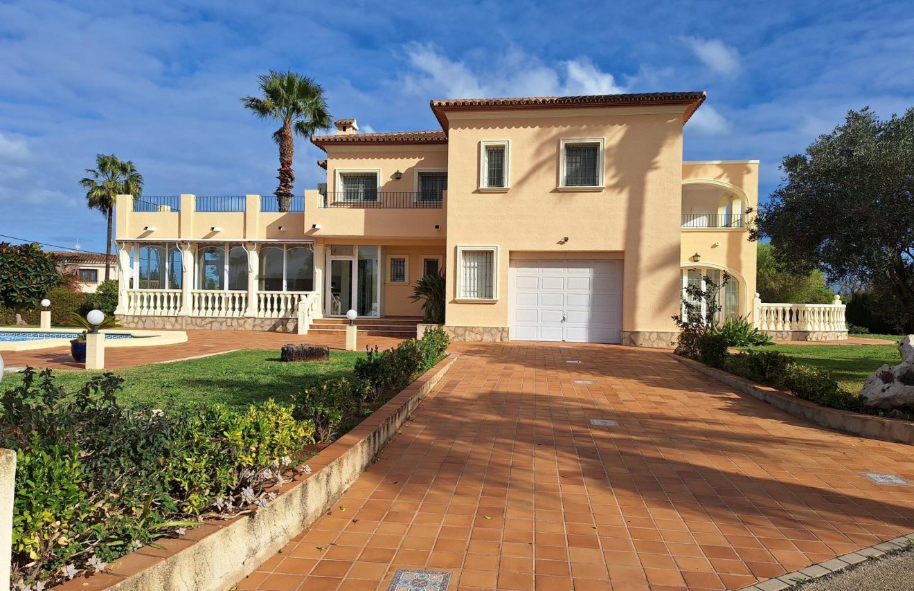 Resale - Villa - Denia - Las marinas