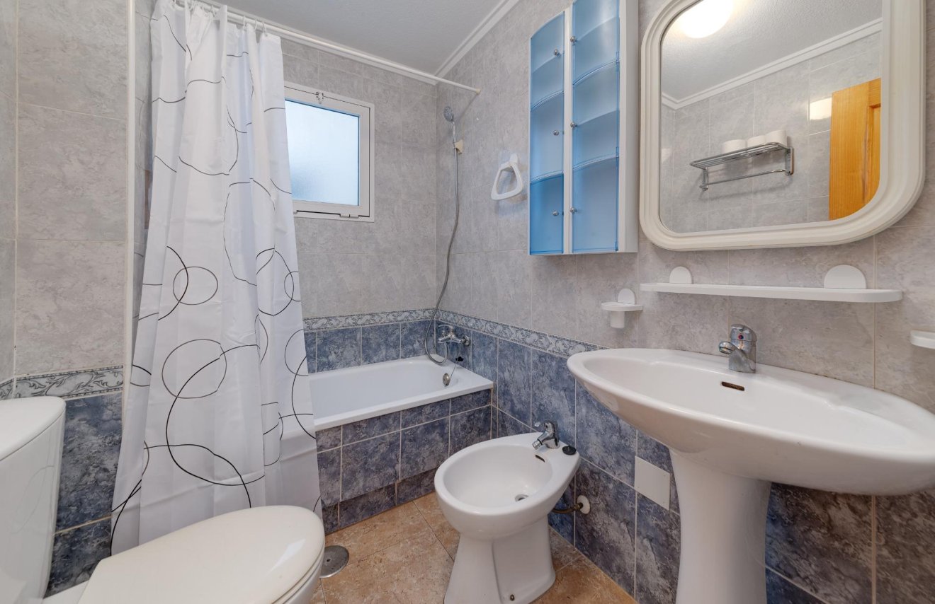 Reventa - Apartamento - Torrevieja - Playa de los Locos