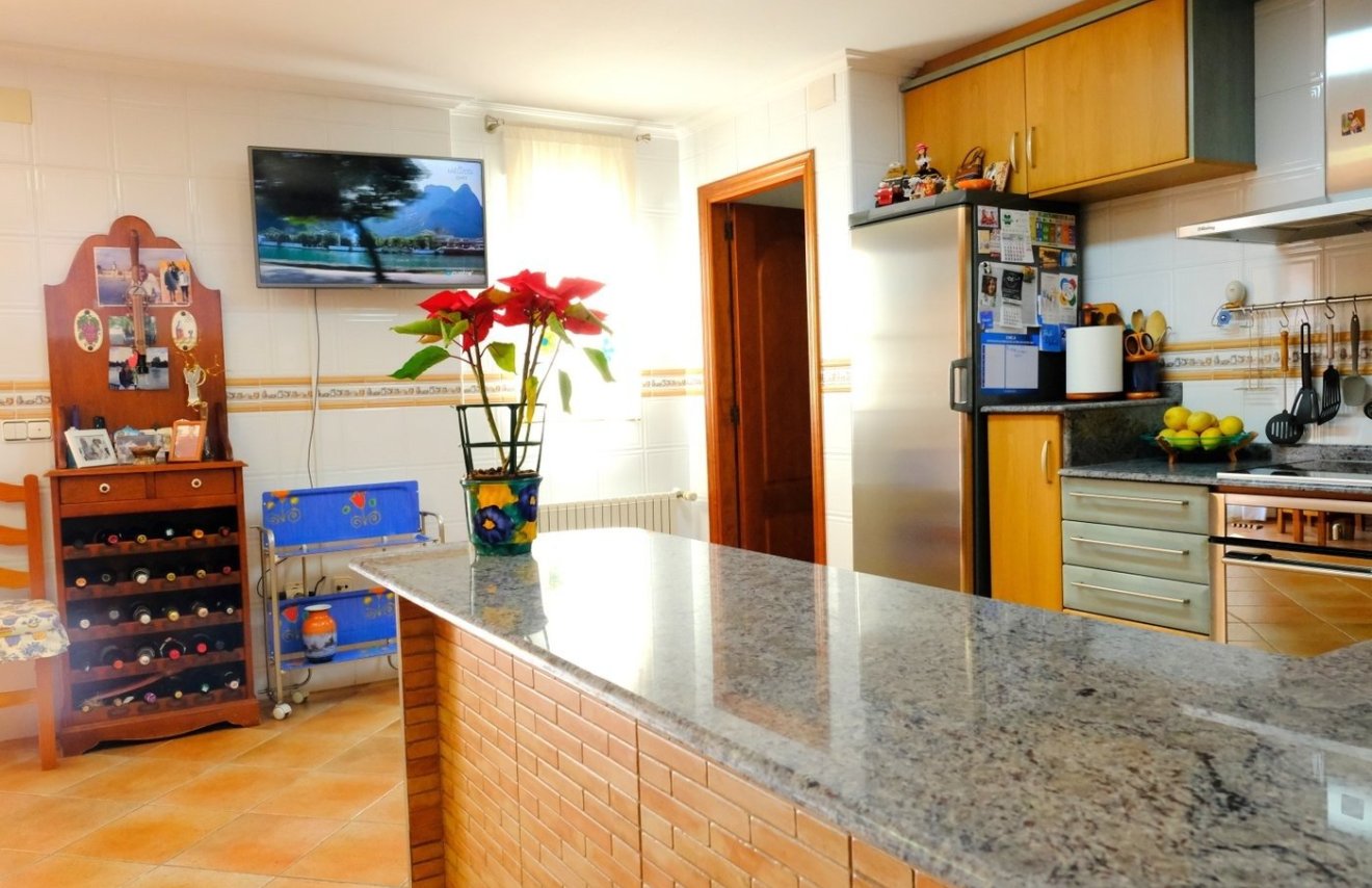 Revente - Chalet - Orihuela - Correntías Medias