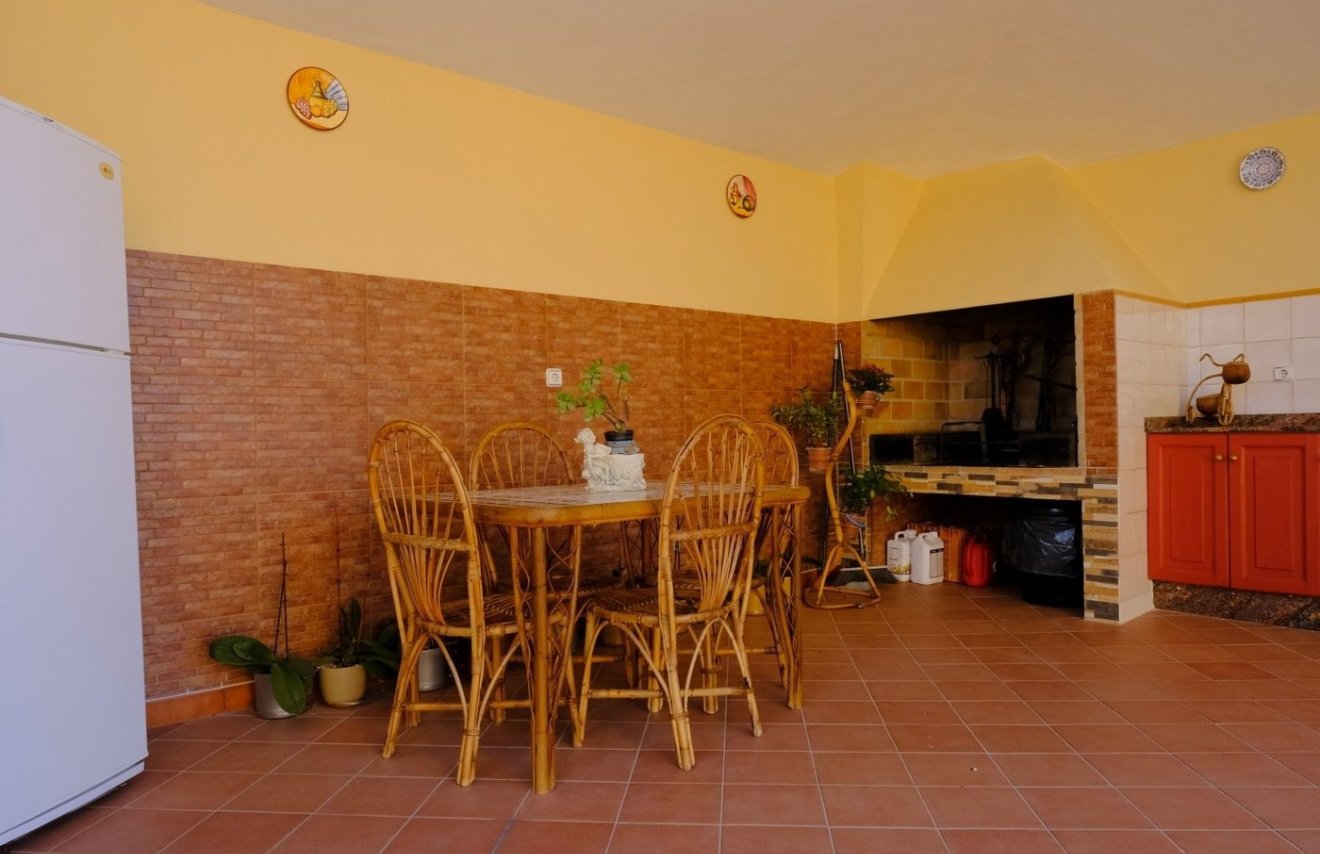 Revente - Chalet - Orihuela - Correntías Medias