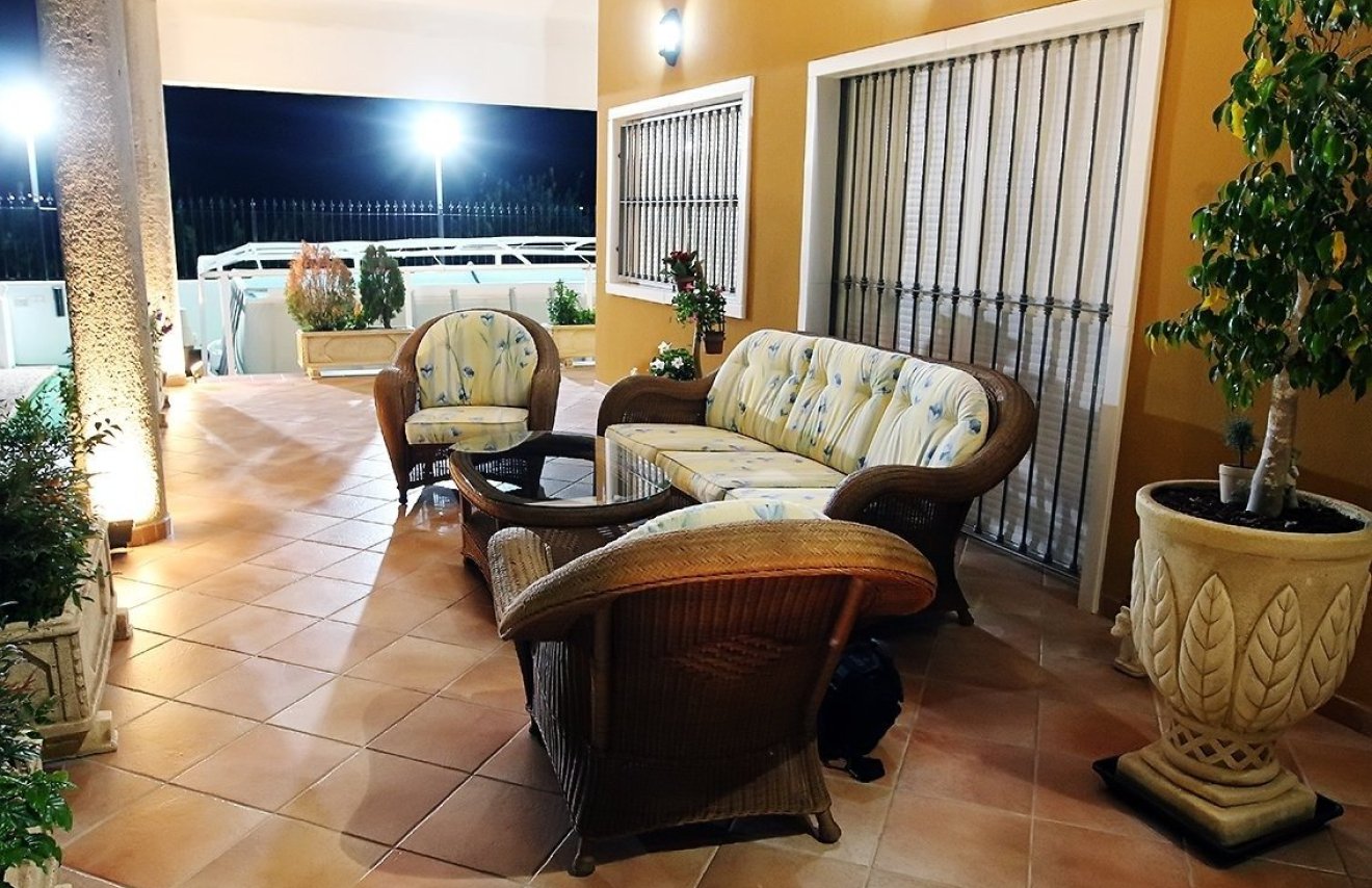 Revente - Chalet - Orihuela - Correntías Medias