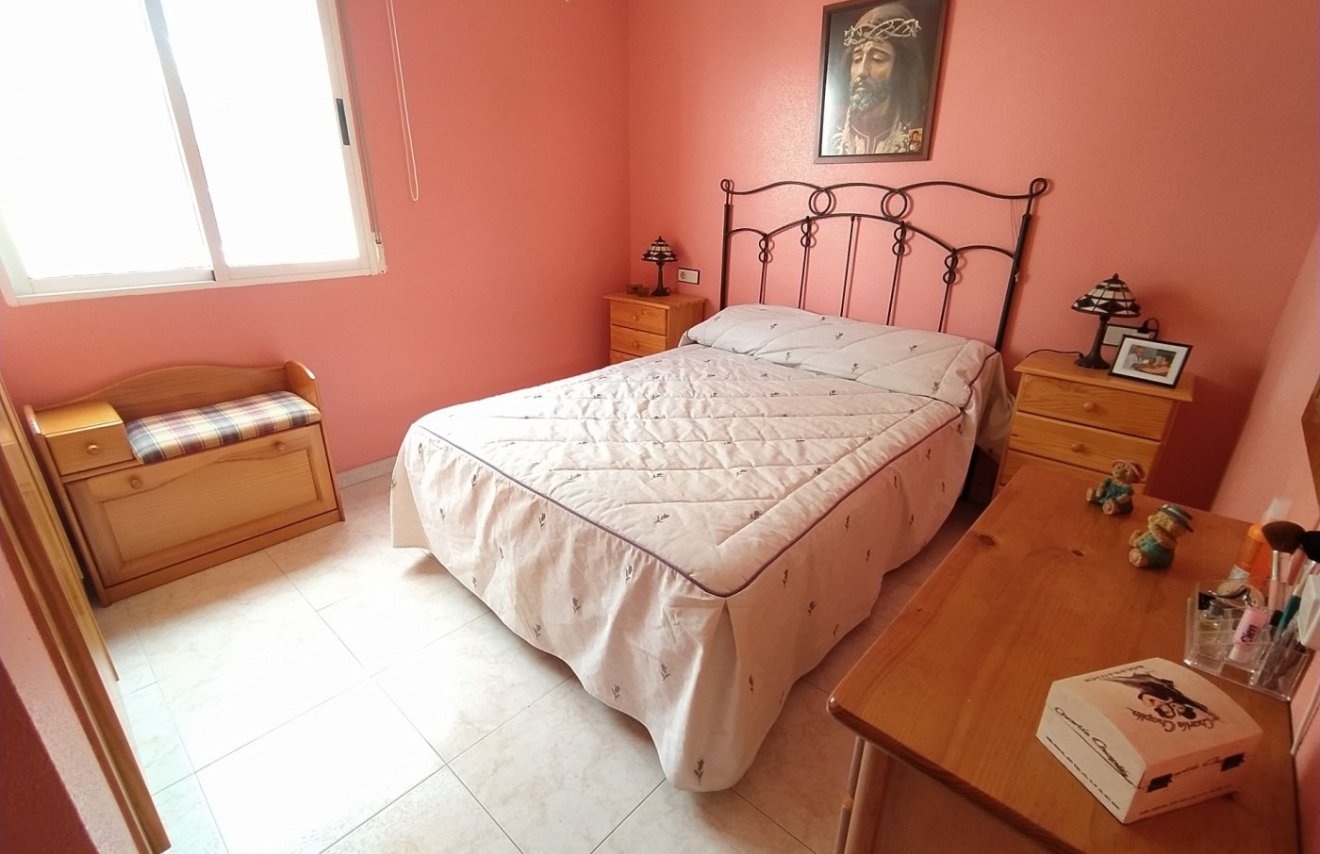 Resale - Apartamento - Torrevieja - Acequion