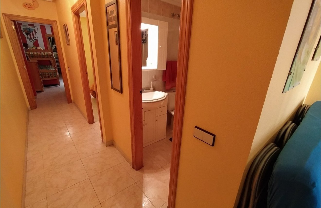 Resale - Apartamento - Torrevieja - Acequion