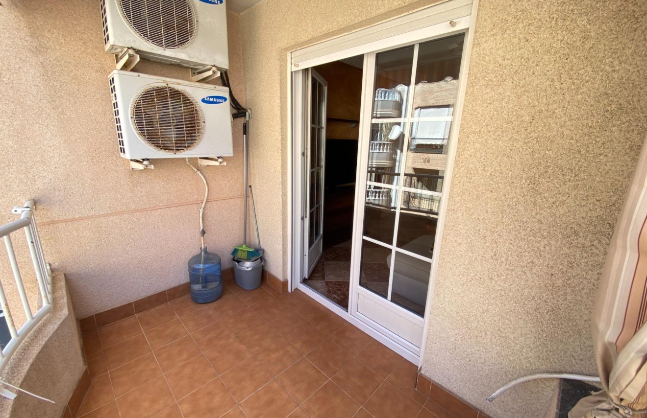 Resale - Apartamento - Torrevieja - Centro