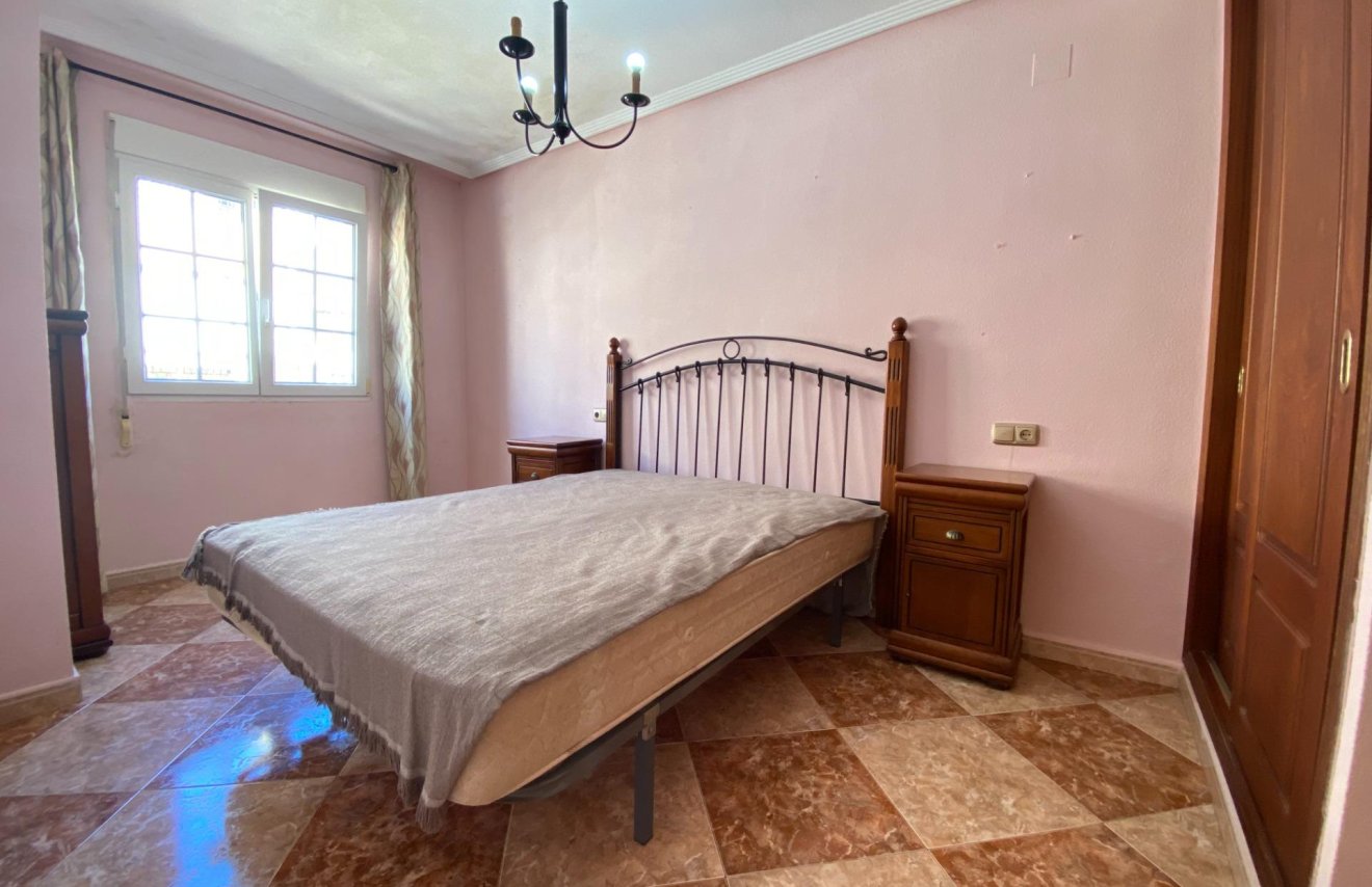 Resale - Apartamento - Torrevieja - Centro