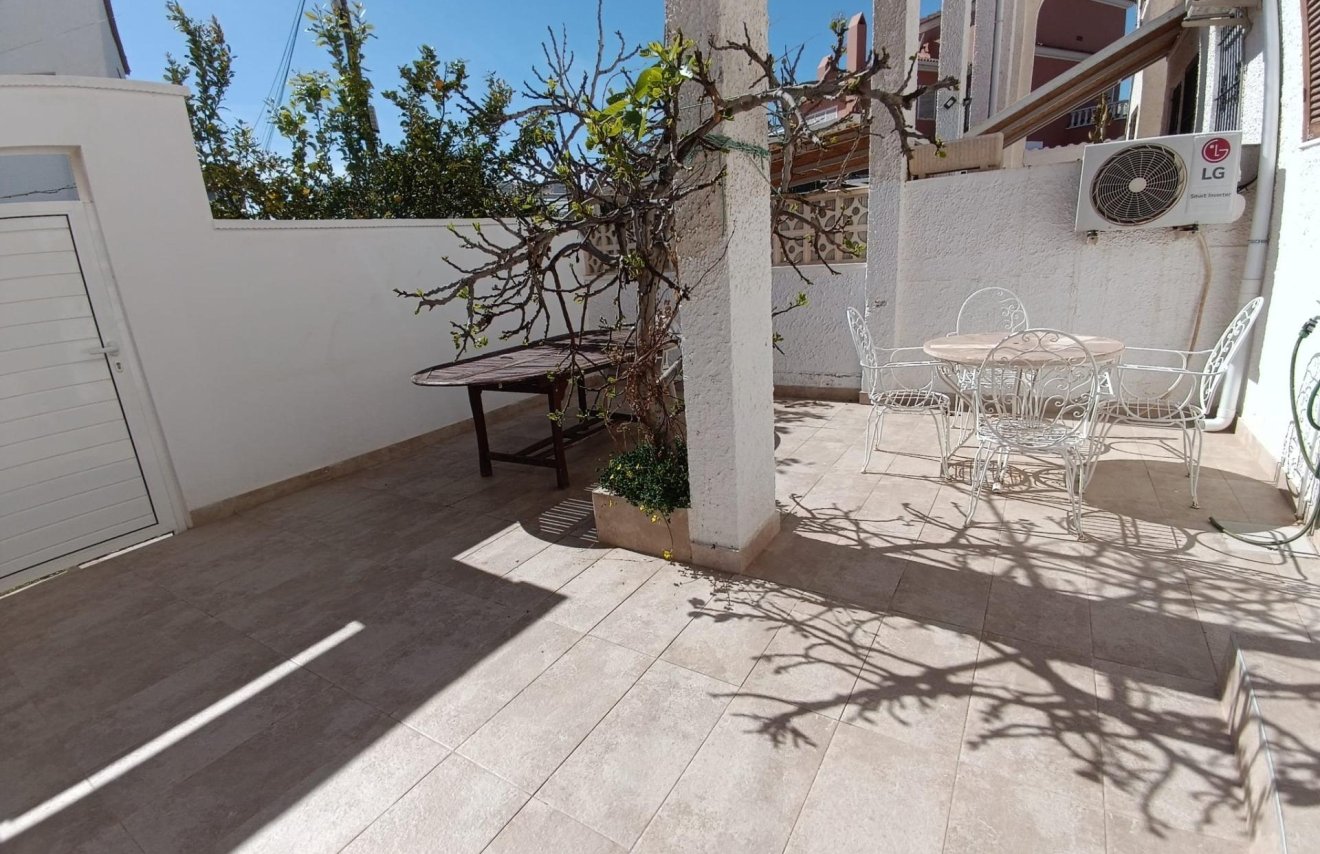 Resale - Townhouse - Torrevieja - Calas blanca