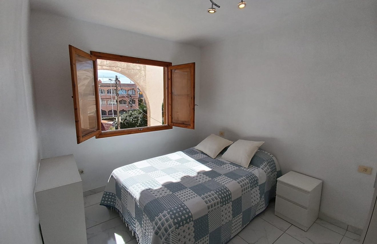 Resale - Townhouse - Torrevieja - Calas blanca