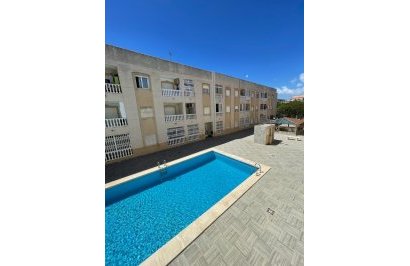 Resale - Apartamento - Torrevieja - Centro