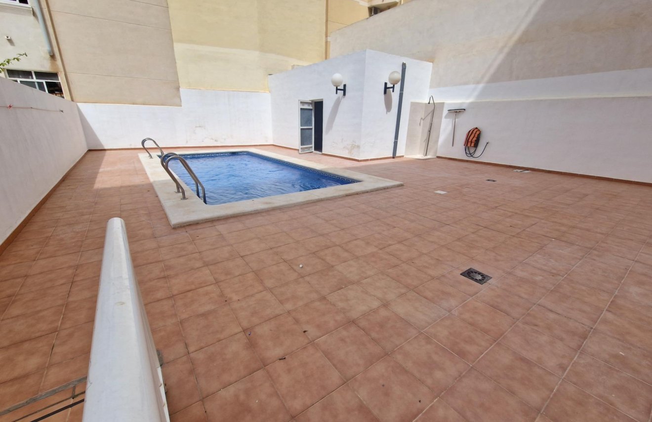 Resale - Apartamento - Torrevieja - Centro