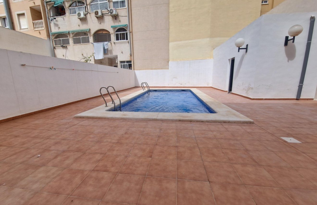 Revente - Apartamento - Torrevieja - Centro