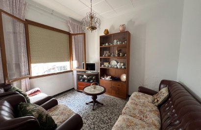 Resale - Townhouse - Dolores - CENTRO