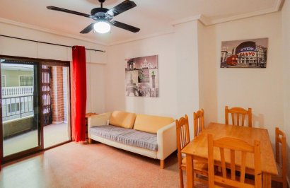 Resale - Apartamento - Torrevieja - Playa de los Locos