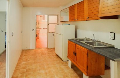 Resale - Apartamento - Torrevieja - Playa de los Locos