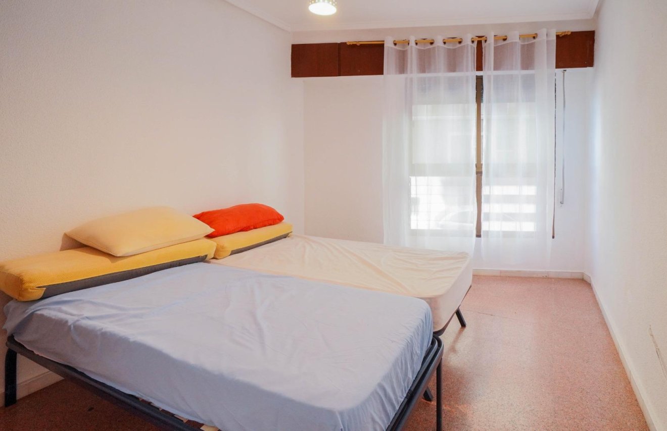 Reventa - Apartamento - Torrevieja - Playa de los Locos