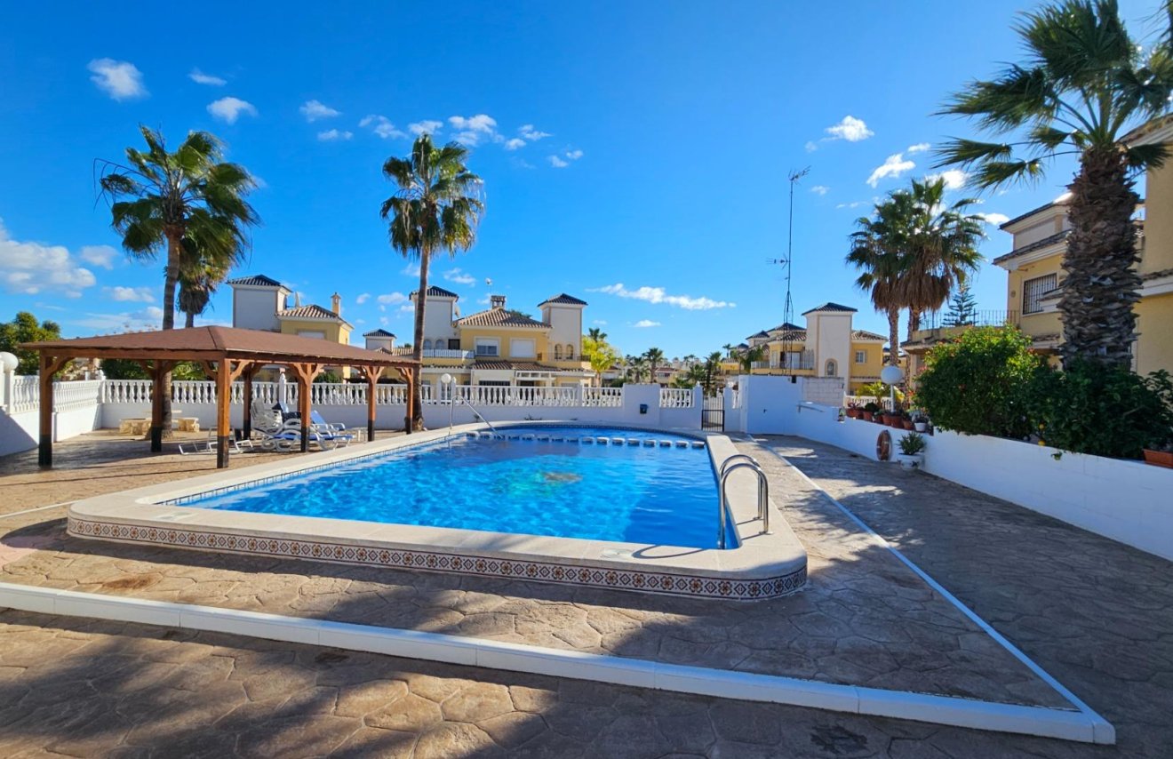 Resale - Villa - Algorfa - RESIDENCIAL MIRA GOLF