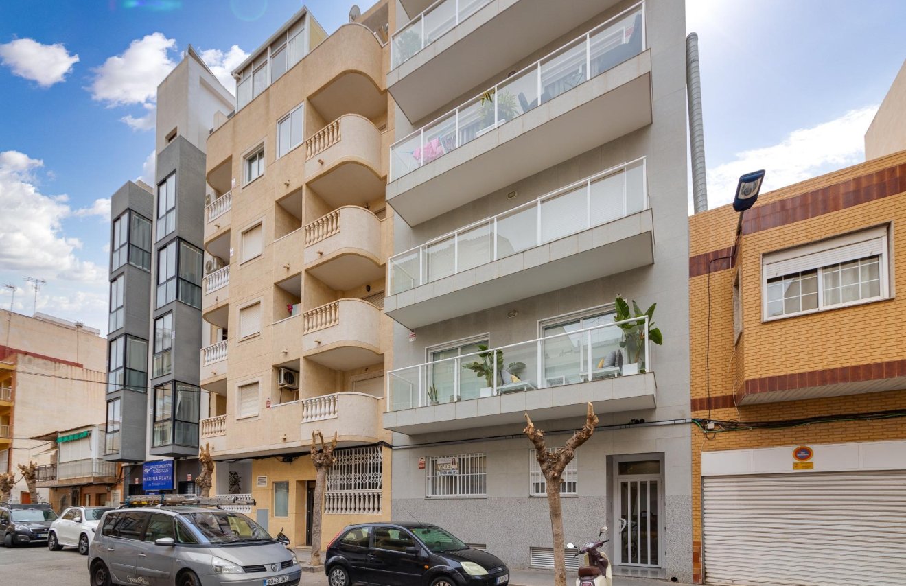 Resale - Apartamento - Torrevieja - Playa del Cura