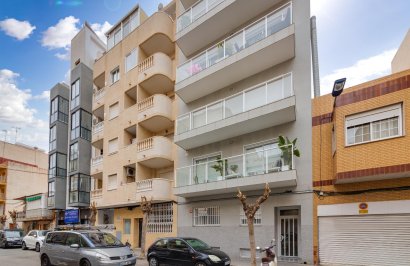 Resale - Apartamento - Torrevieja - Playa del Cura