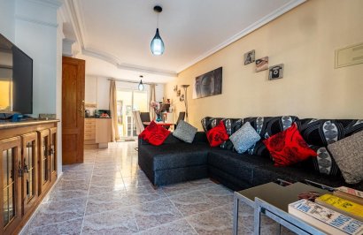 Resale - Casa Tipo Dúplex - San Miguel de Salinas - BLUE LAGOON