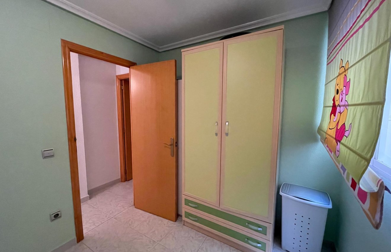 Resale - Apartamento - Torrevieja - Playa del Cura